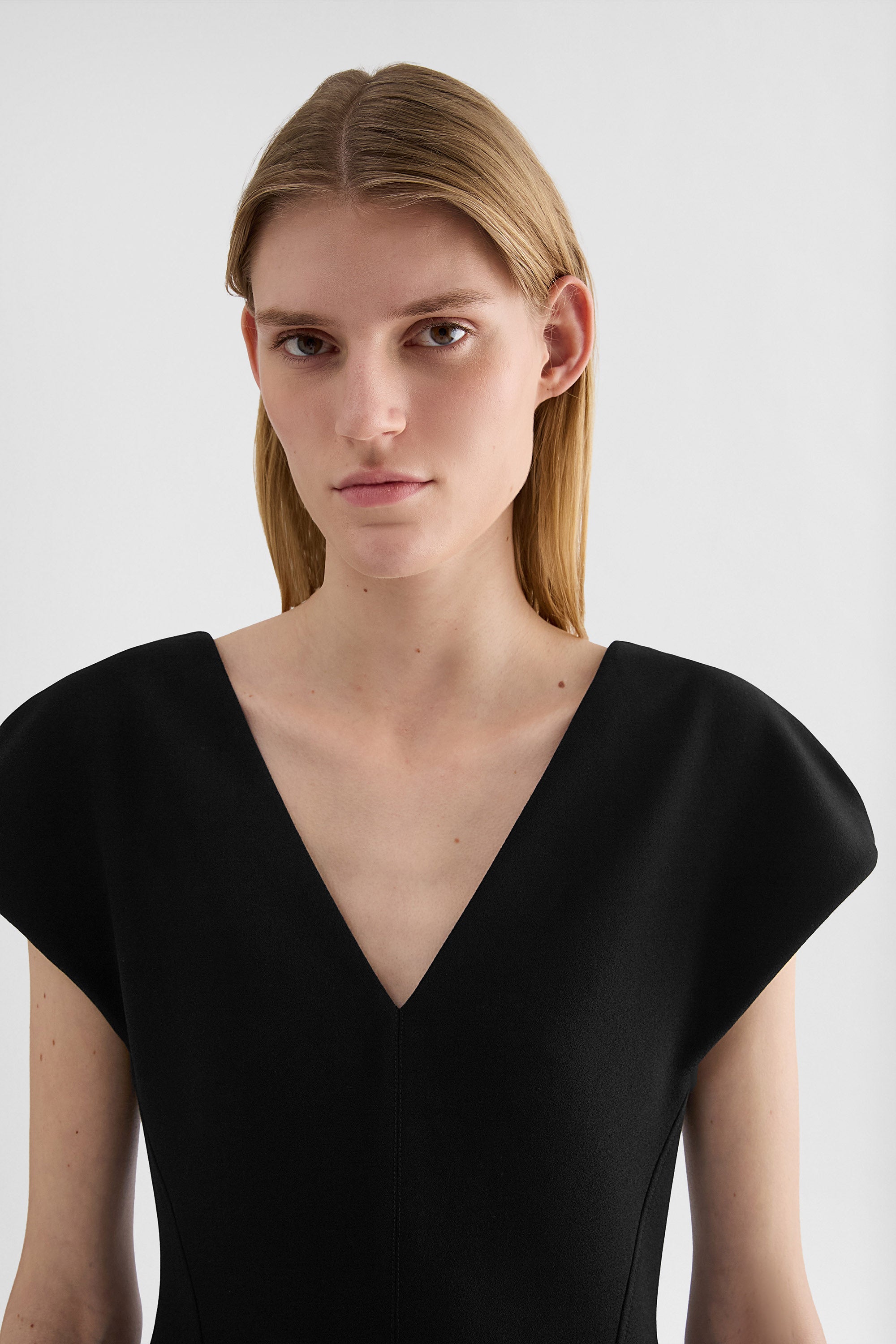 jil sander wool sablé v-neck dress for women