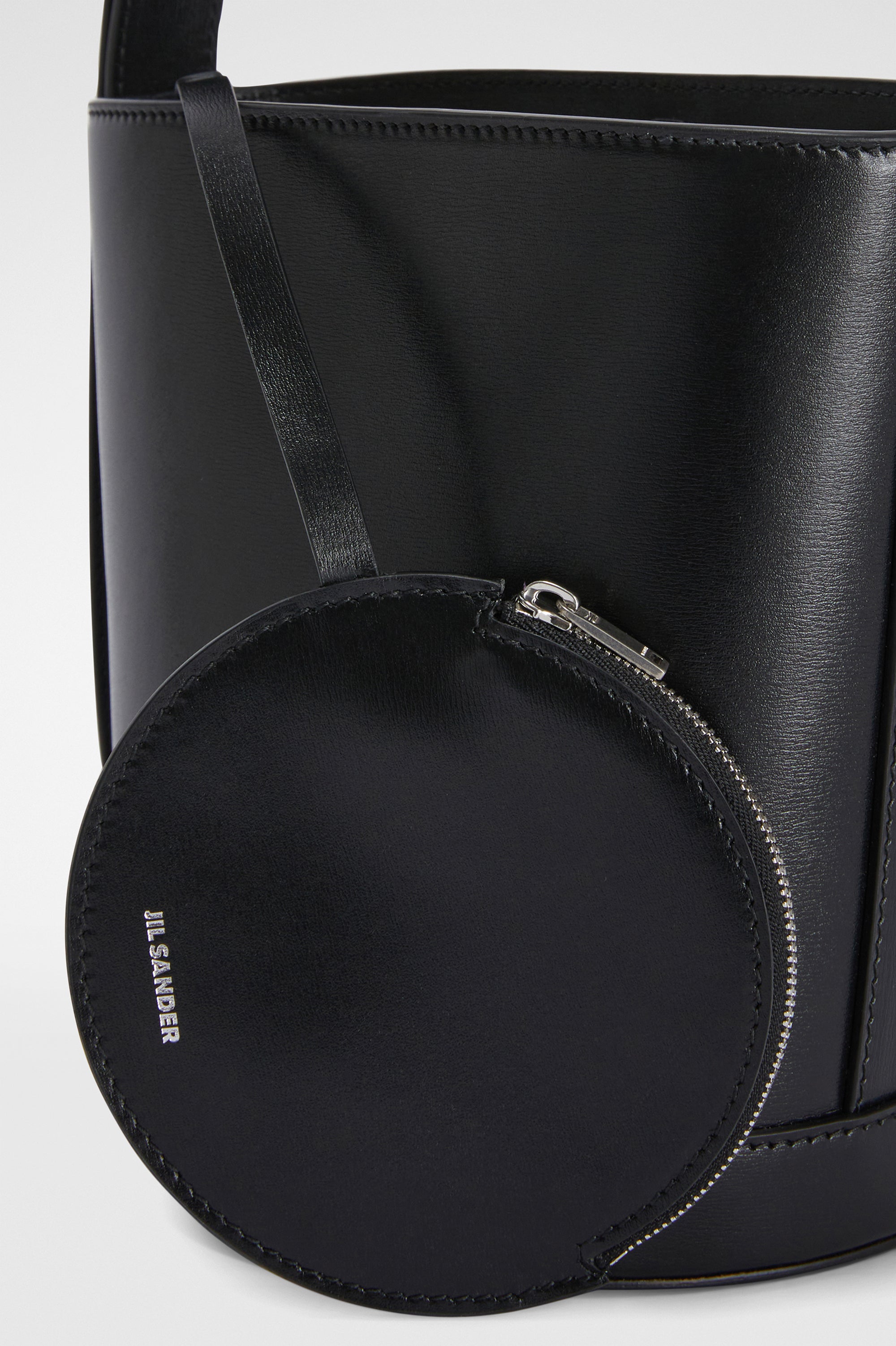 jil sander cannolo bucket for women