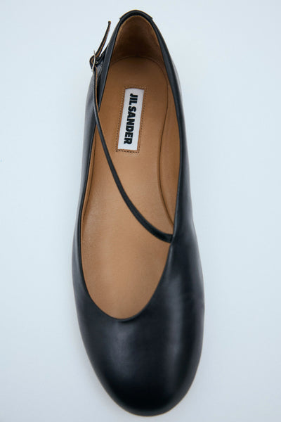 WOMEN'S SHOES